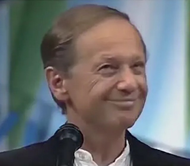 Миньониха пытается учить арифметику