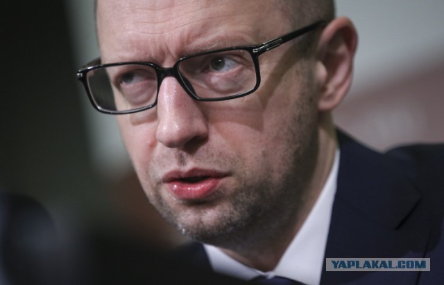 Украина получила от Запада денег меньше,