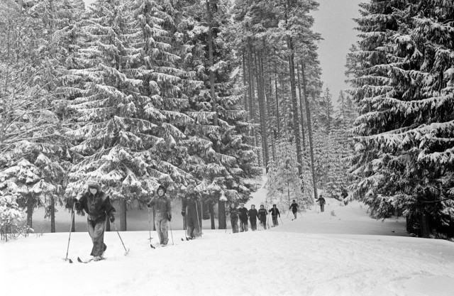 Когда айфонов не было, а снег был, Москва.