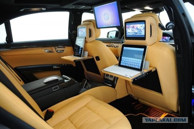 Brabus iBusiness Mercedes SV12 R + iPad