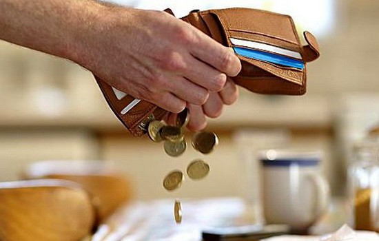 Если на алименты живет неработающая невестка?