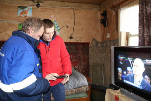 Единственному жителю обезлюдевшей деревни в Тверской области подключили цифровое ТВ