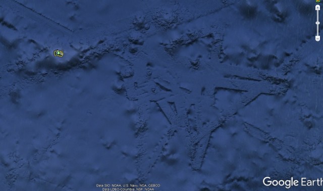 Археолог с помощью Google Earth обнаружил аномалию на дне Тихого океана