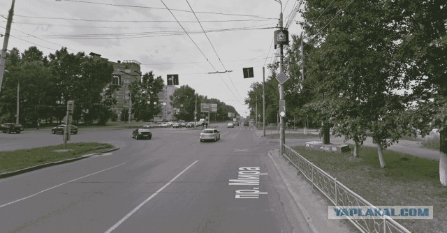 Вдруг, откуда ни возьмись