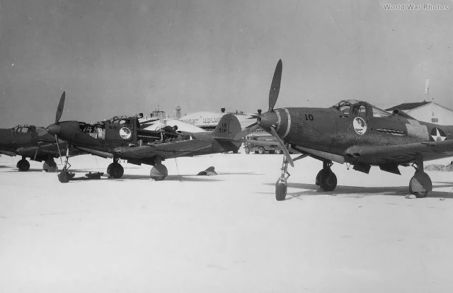 Р-39 Аэрокбра. Американская любимица сталинских соколов. История создания и основные модификации.