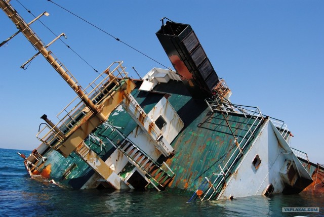 Мыс Тарханкут - самая западная точка Крыма.