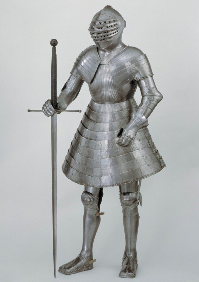 Как выглядели настоящие двуручные мечи?