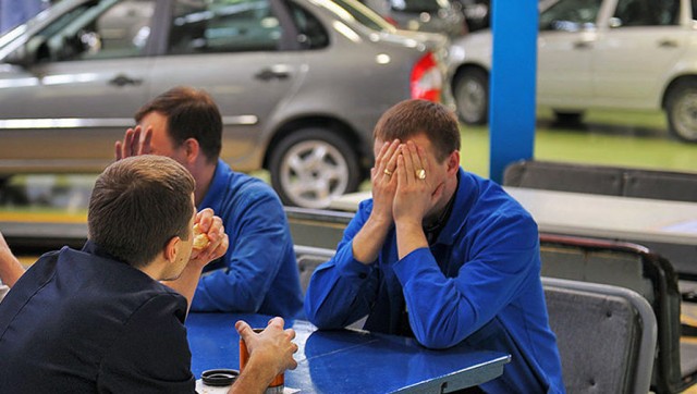 АвтоВАЗ предлагает поднять утильсбор для автомобилей с моторами от 1 до 2 л. до 1 млн. рублей к 2029 году