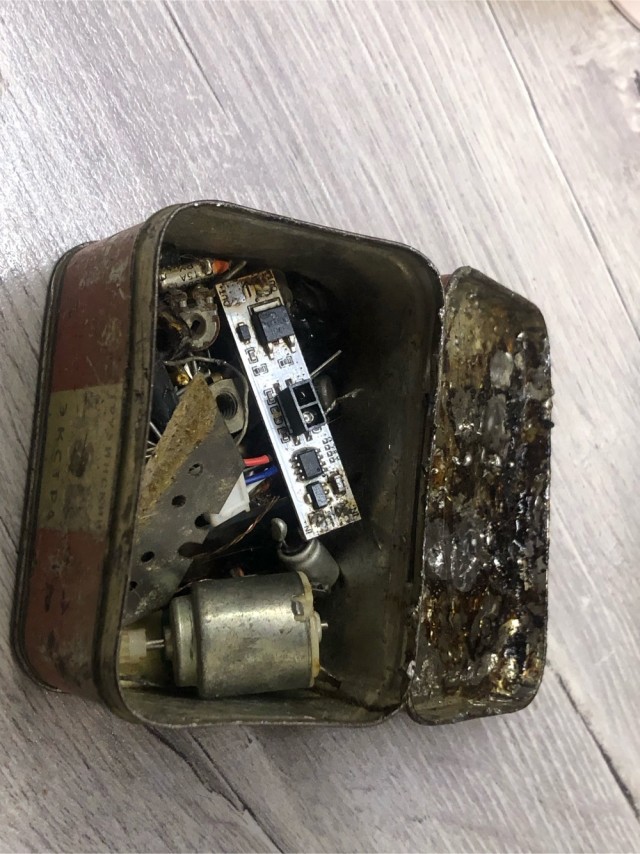 А какая у вас банка с припоем?