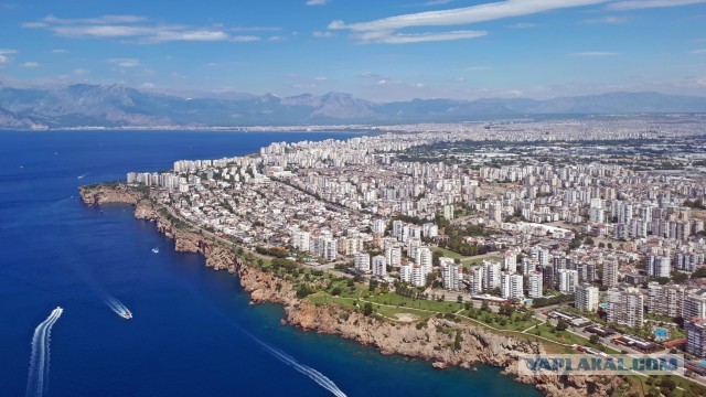 До 80 тысяч рублей стоит один день на  пляже в Сочи