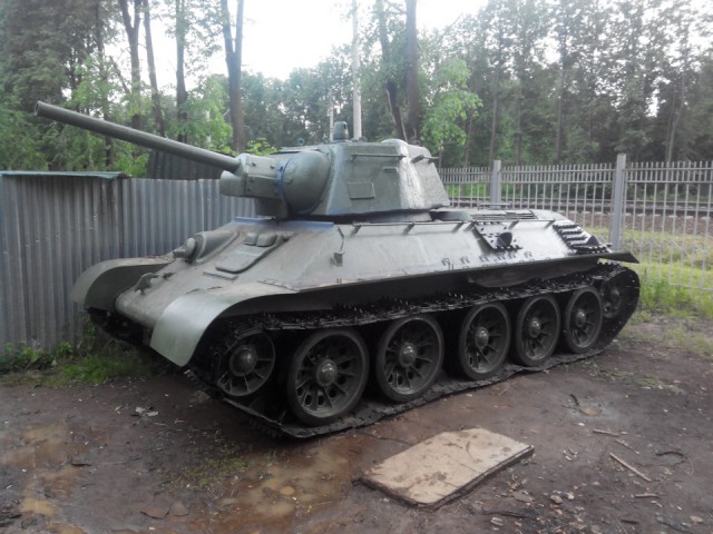 Восстановление танка Т-34. На даче