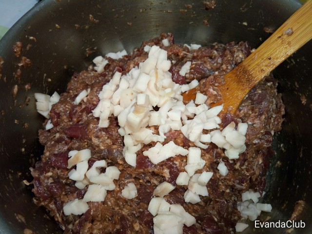 Колбаса из мяса