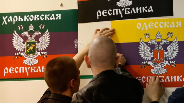 Памятник легендарному Мотороле открыт в центре Донецка