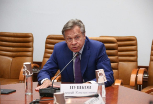 Солист «Би-2» заявил, что не вернётся в Россию