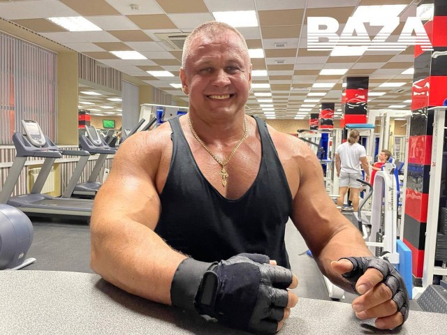 Столичному бодибилдеру пришлось пересобирать челюсть после некачественного лечения зубов за 400 тысяч.