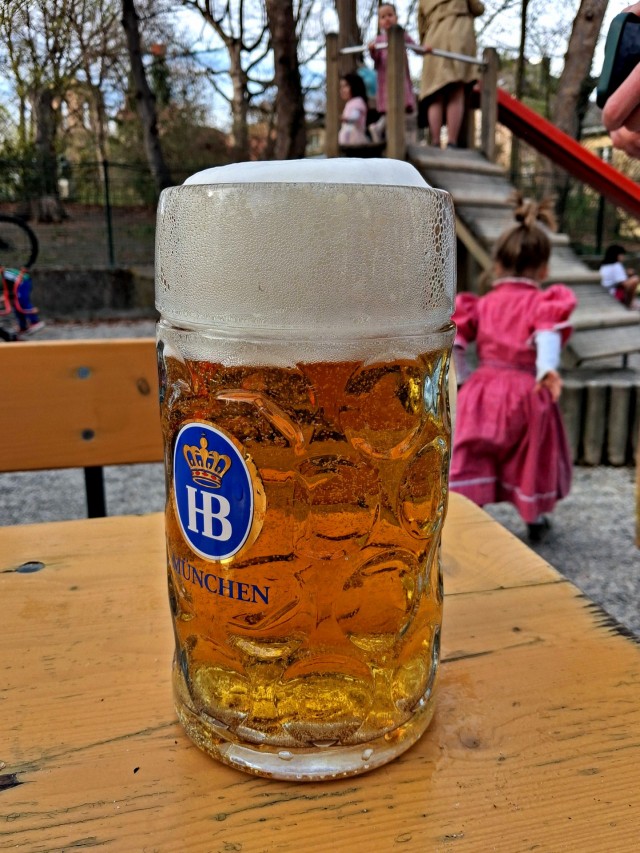 Баварский пивной сад. "Der Biergarten"
