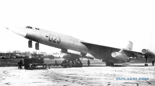 Предшественики Ту-160
