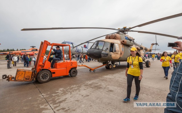 Сухие на МАКСе. Завораживает