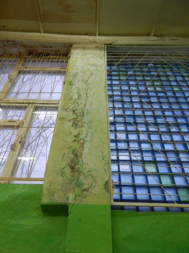 Школы, опасные для жизни