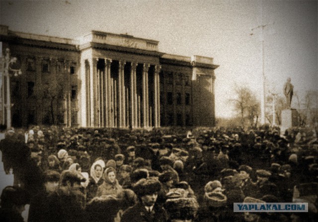 1961 год в СССР - полёт Гагарина и... 5 народных бунтов