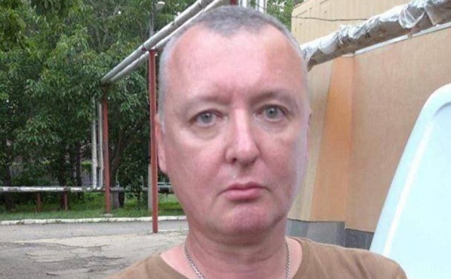 Джонни Депп без бороды и макияжа