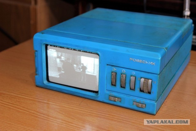 Портативный модульный телевизор Sony 89-го года