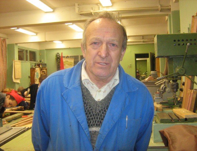 У кого был такой трудовик в школе?