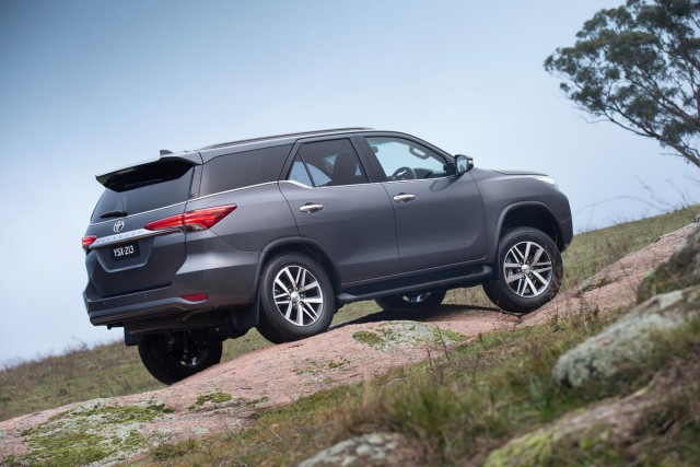 В России будут продавать «младшего брата» Toyota Land Cruiser