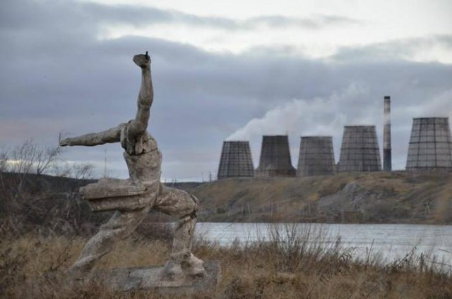 Подборка городской тоски, уныния и депрессии