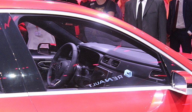 Кого заарканит Renault Arkana?