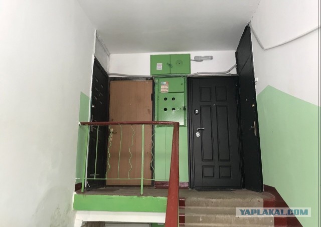 Выходить из квартир можно только по очереди