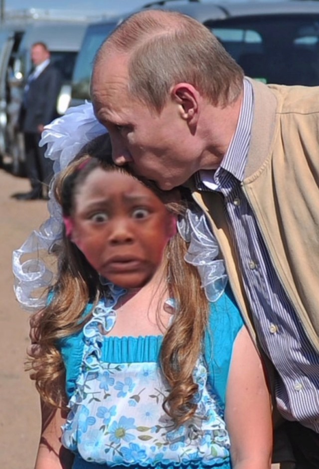 Фотожаба: Негритянка на горках