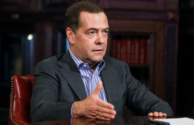 Медведев перечислил военные операции США в других странах и призвал Белый дом закрыть рот!