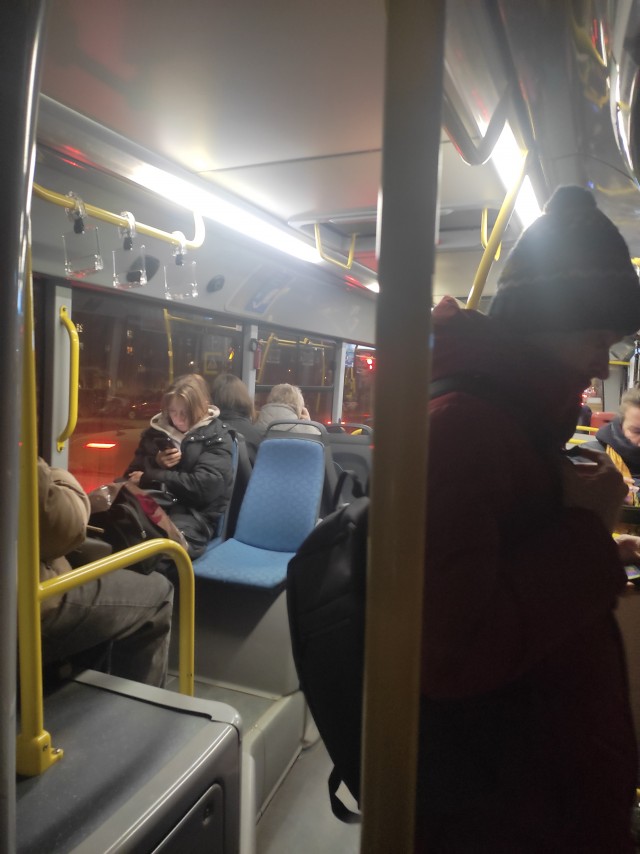 Сегодня я не смотрел на лица людей.