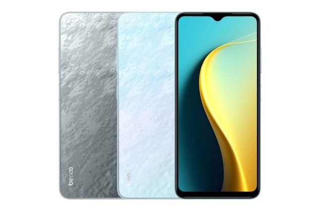 Нашел почти идеальный смартфон для госмессенджера.