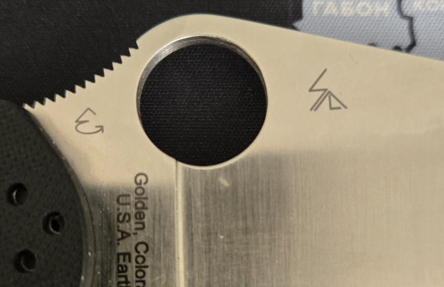 Значение обозначений на ноже Spyderco Paramilitary 2