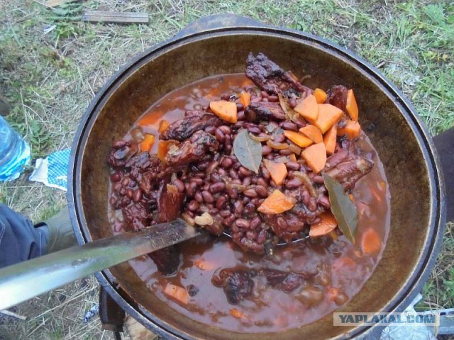 Фасольная похлебка с копченостями
