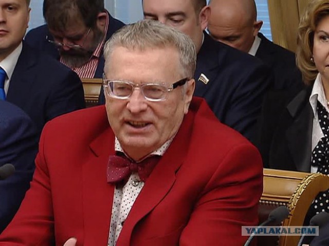 Писк моды 90-х: воспоминания о малиновом пиджаке