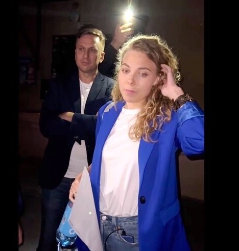 Новосибирский депутат Хельга Пирогова покинула Россию