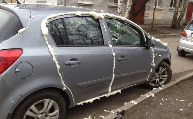 В Новой Москве неизвестные открыли стрельбу и скрылись на Порше Кайен. В районе Щербинка и по всей Москве введён план «Перехват»