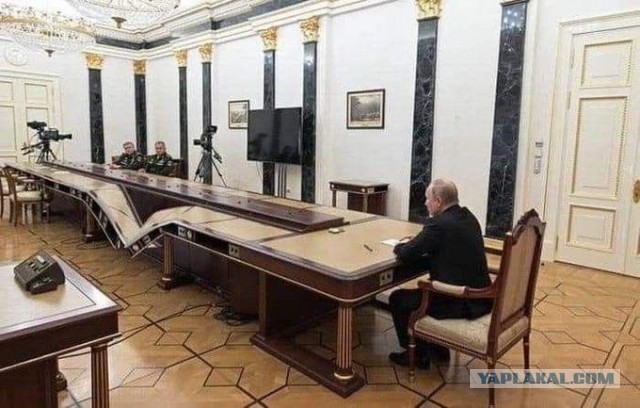 СК РФ опубликовал видео с Крымского моста, где работают следователи