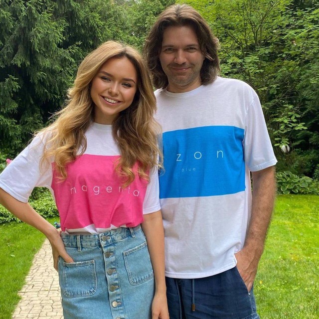 На дочь Дмитрия Маликова подали в суд — её обвиняют в невыплате 136 тысяч рублей производству по пошиву одежды