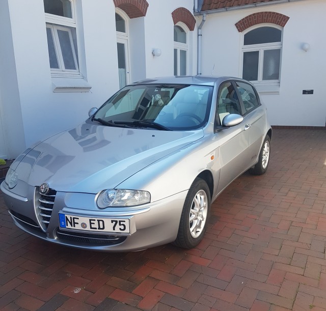 Alfa Romeo museo. Красивых автомобилей пост