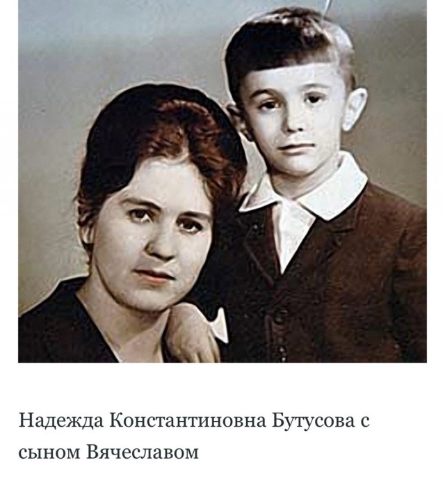 «Это было недавно, это было давно...»: 15 редких фотографий отечественных знаменитостей