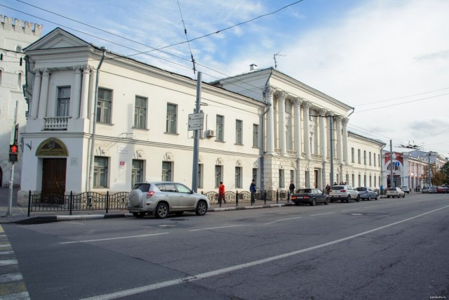 Студенты медвуза Ярославля пожаловались на расселение из общежитий.