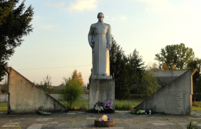 Памятники жертвам ОУН-УПА