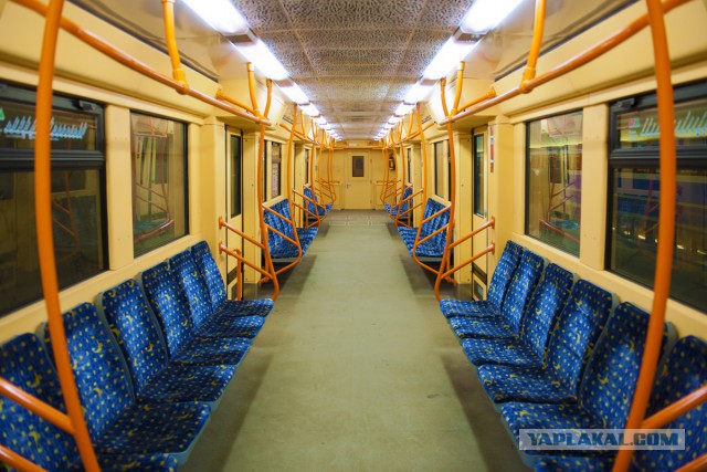 Вагоны метро разных стран
