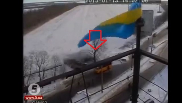 Видео растреляного автобуса под Волновахой