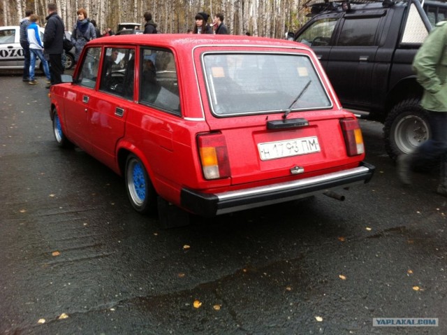 Ухоженная машина и владелец с прямыми руками