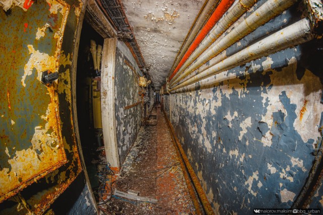 Обычный сарай посреди тундры оказался спуском в оставленный военными «засекреченный» бункер